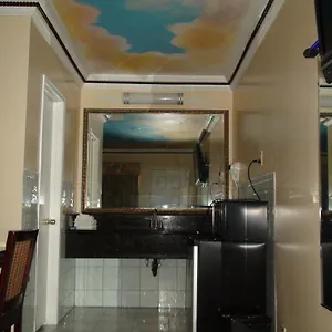 kearney-motel.topanaheimhotels.com/